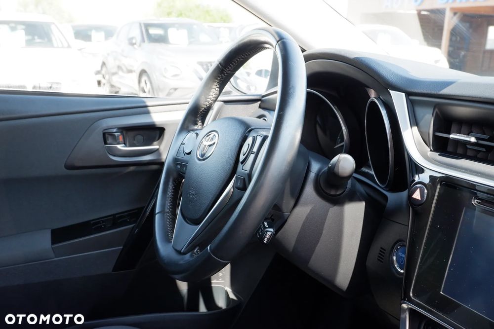 Toyota Auris 1.8 HSD Luna - 5