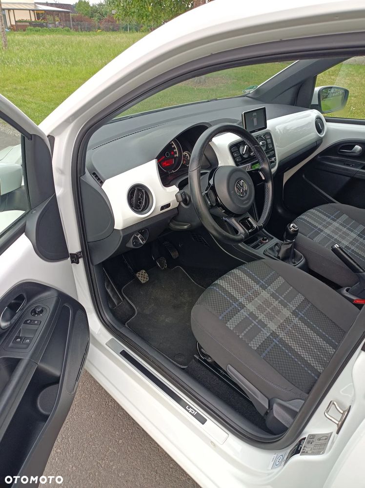 Volkswagen up! club - 7