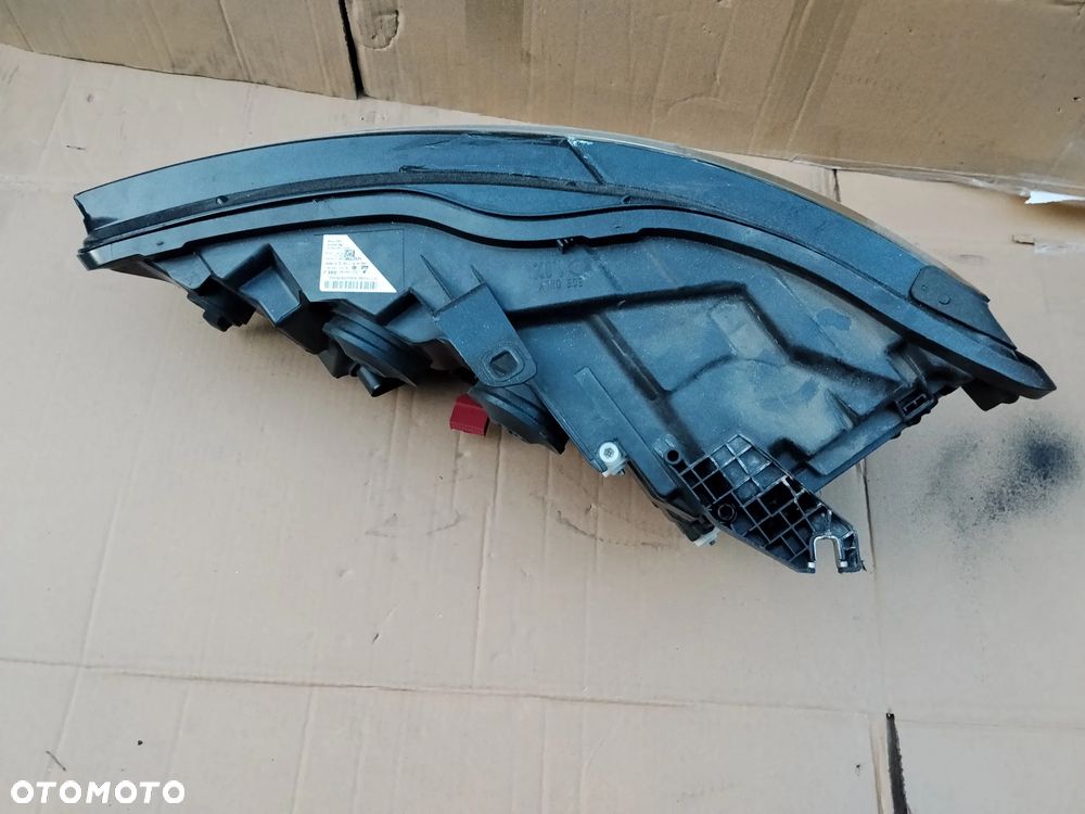 Lampa Prawa Bi Xenon nie skrętny audi A6 c7 4g Europa - 3