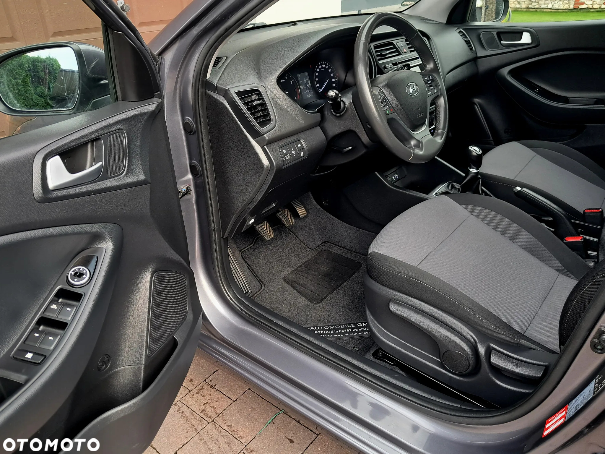 Hyundai i20 blue 1.2 Style - 6