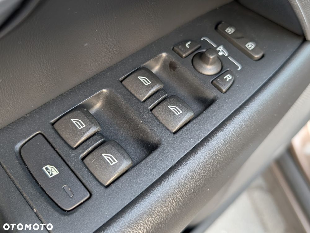 Volvo V70 D3 Geartronic Kinetic - 31