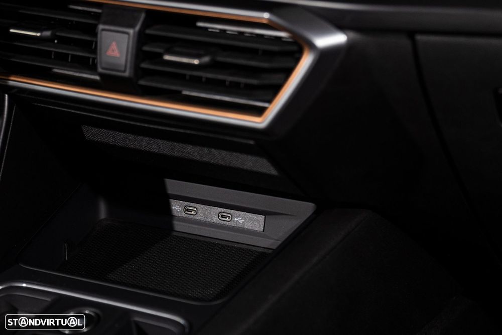 Cupra Leon ST 1.4 e-Hybrid MID DSG - 22