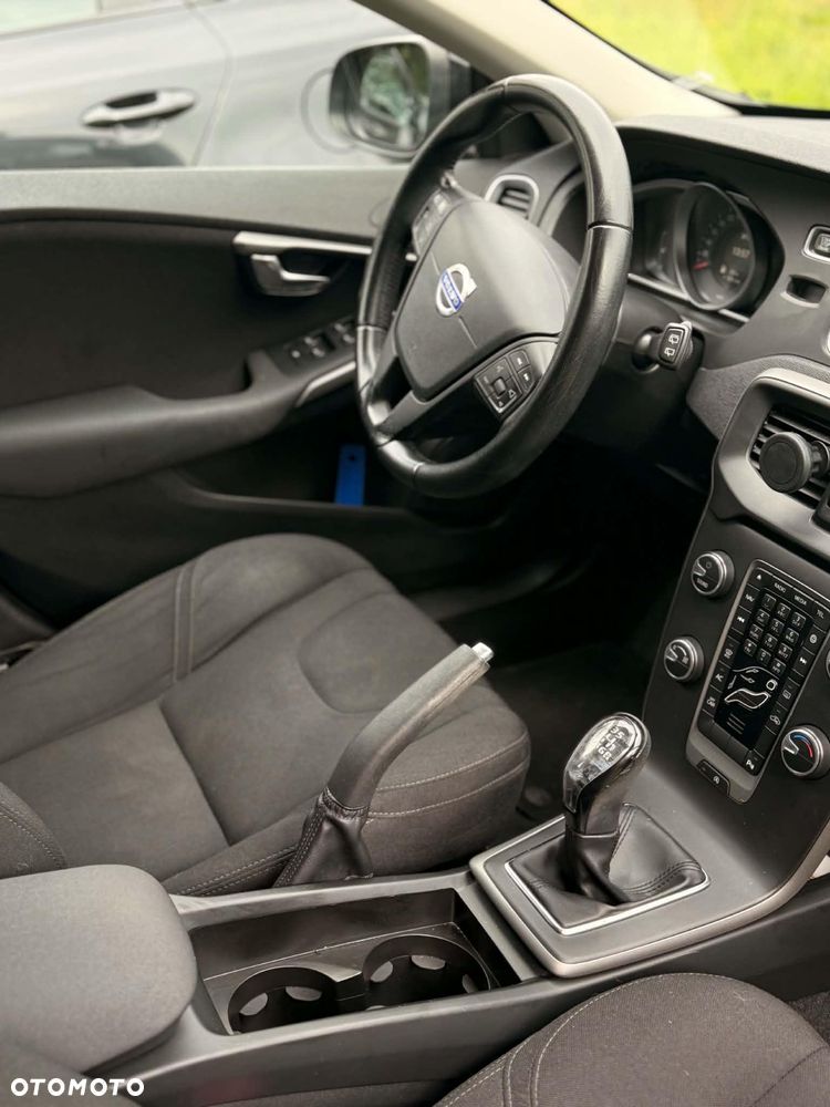 Volvo V40 D2 Drive-E Momentum - 15