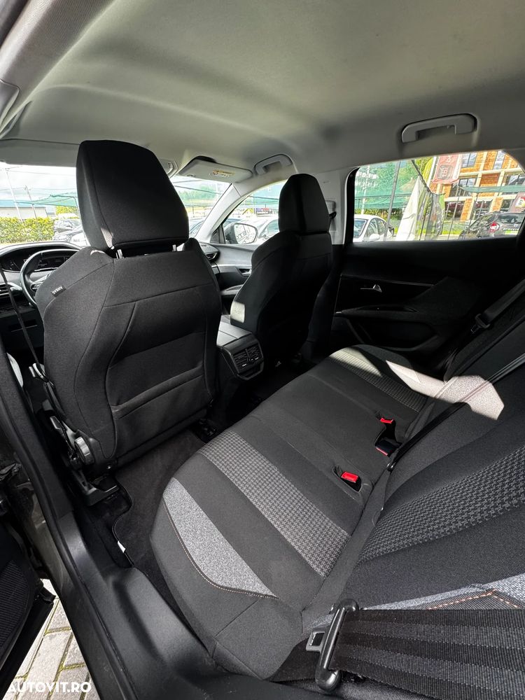 Peugeot 3008 PureTech 130 Stop & Start GPF Active Business-Paket - 13
