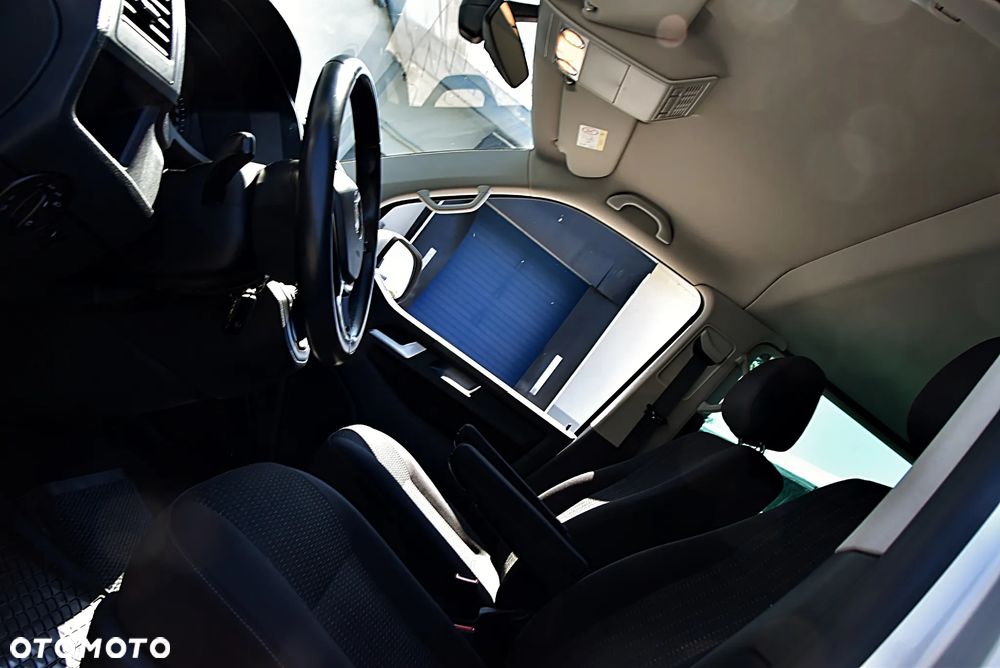 Volkswagen Caravelle 2.0 TDI L2 Comfortline DSG - 17