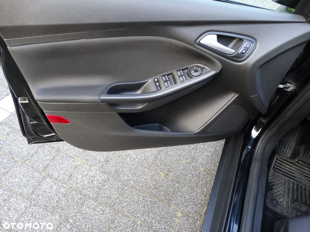 Ford Focus - 17