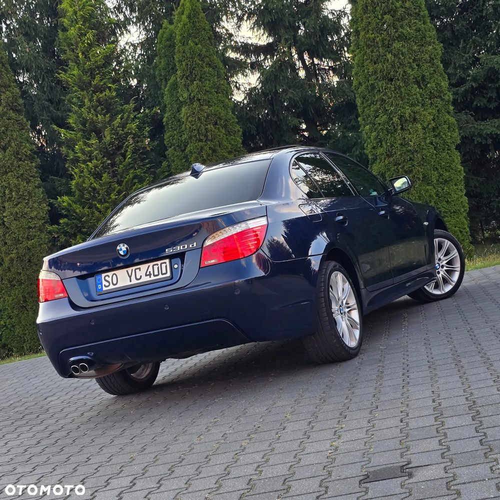 BMW Seria 5 530d Sport-Aut Edition Sport - 16