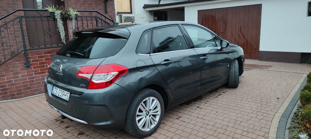 Citroën C4 e-HDi 115 ETG6 Exclusive - 6