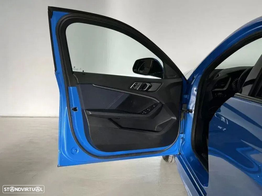 BMW 116 d Pack Desportivo M - 24