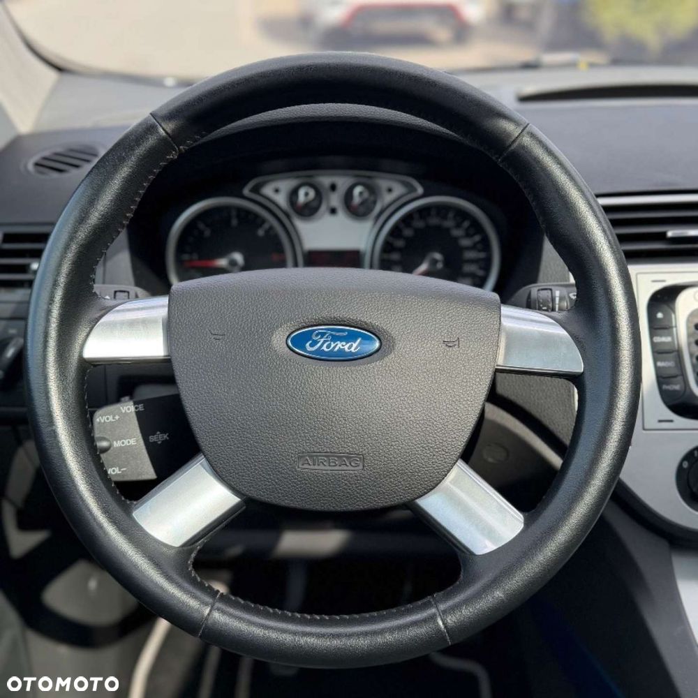 Ford Kuga 2.0 TDCi Titanium - 29