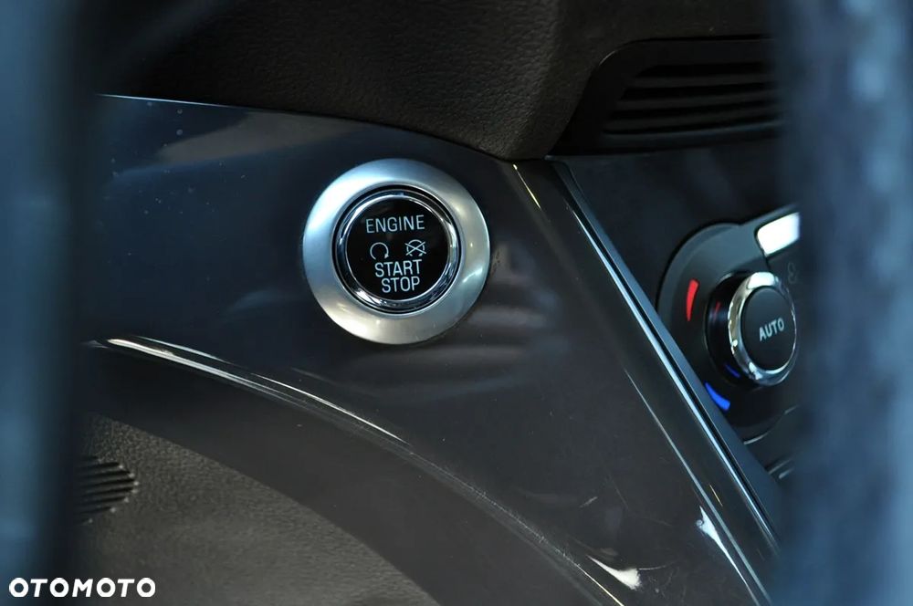 Ford Kuga 1.6 EcoBoost FWD Titanium ASS - 25