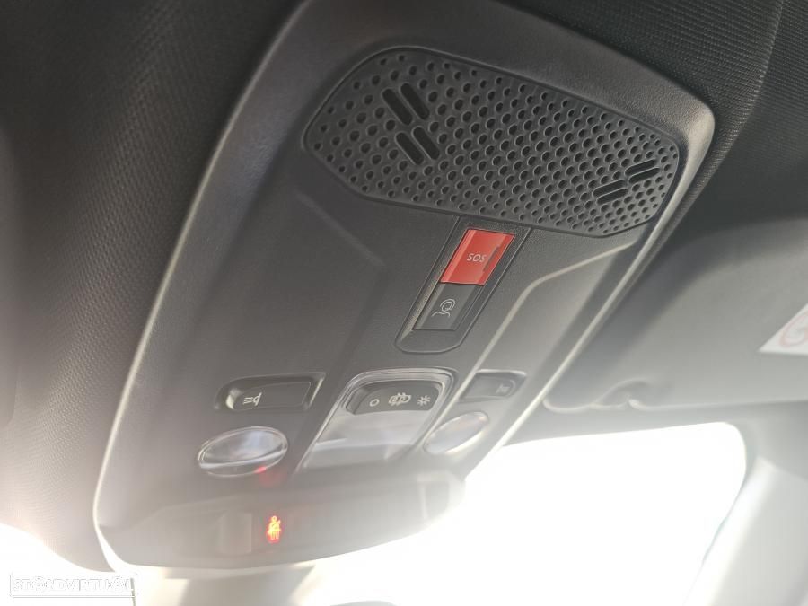 Peugeot 2008 1.2 Hybrid Allure e-DCS6 - 46