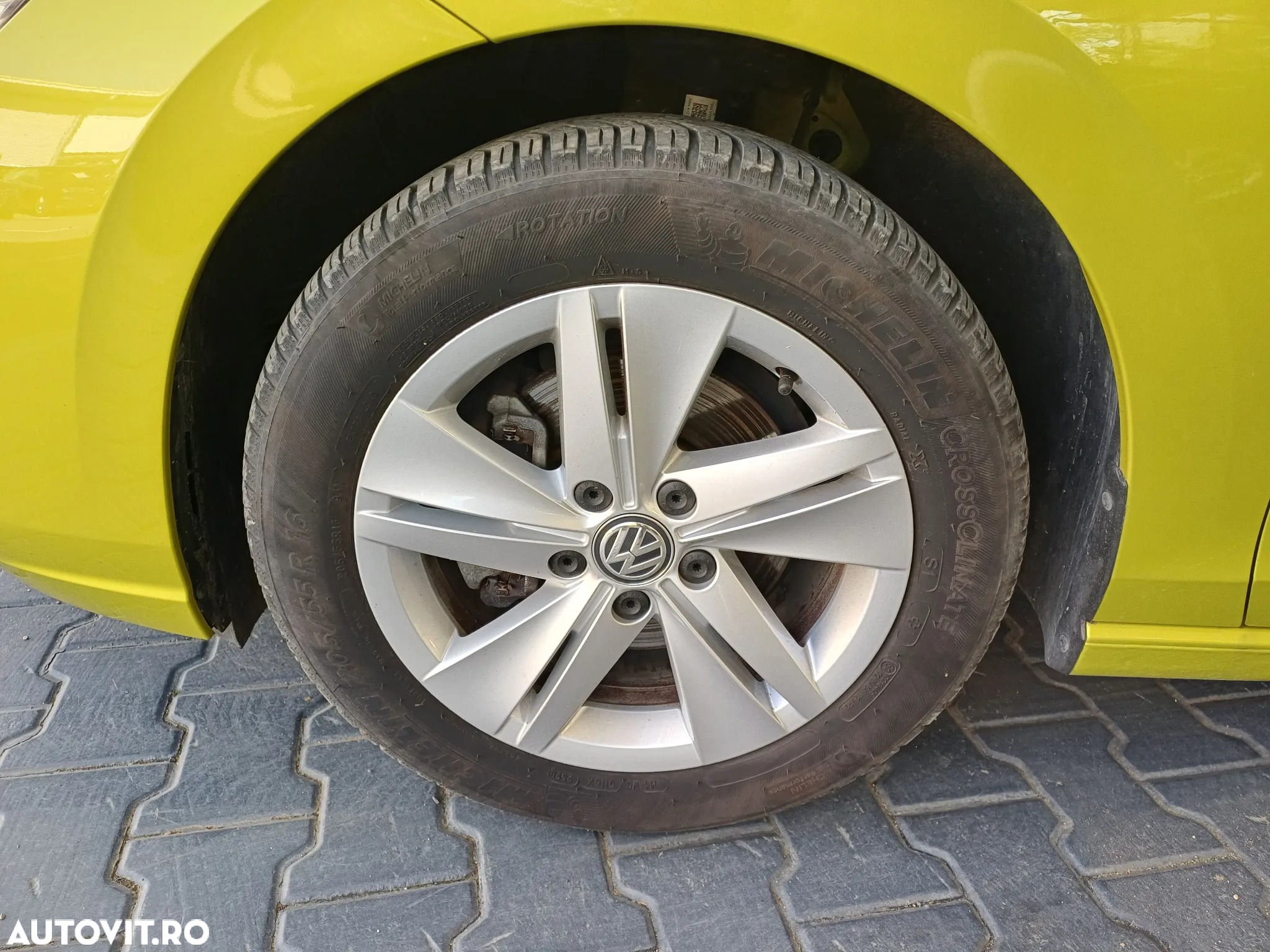 Volkswagen Golf 1.5 TSI Life - 4