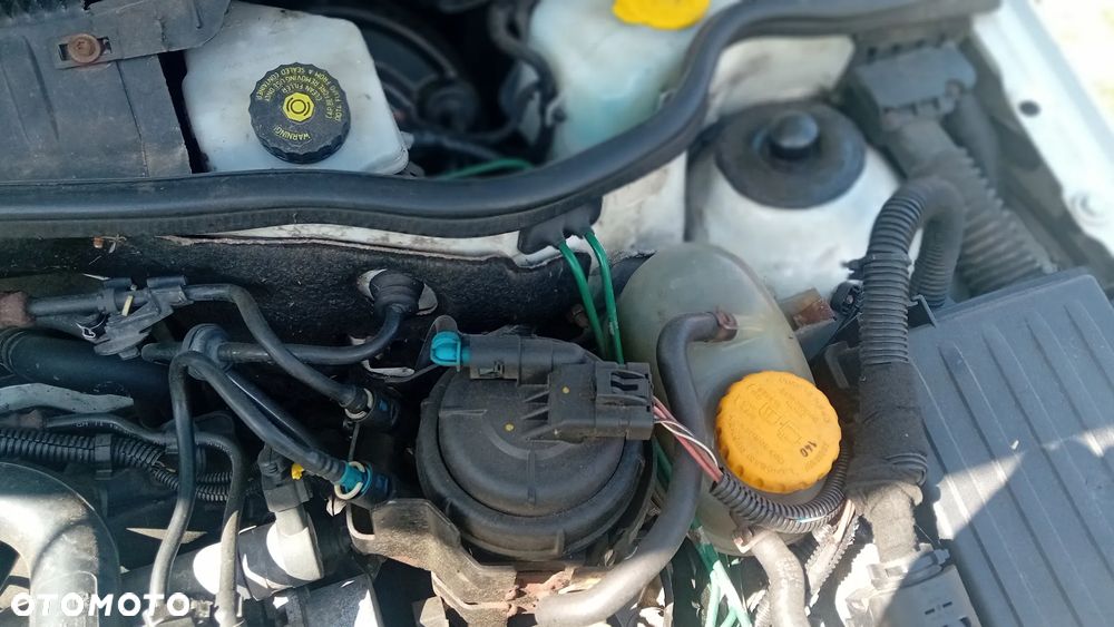 Opel COMBO - 9