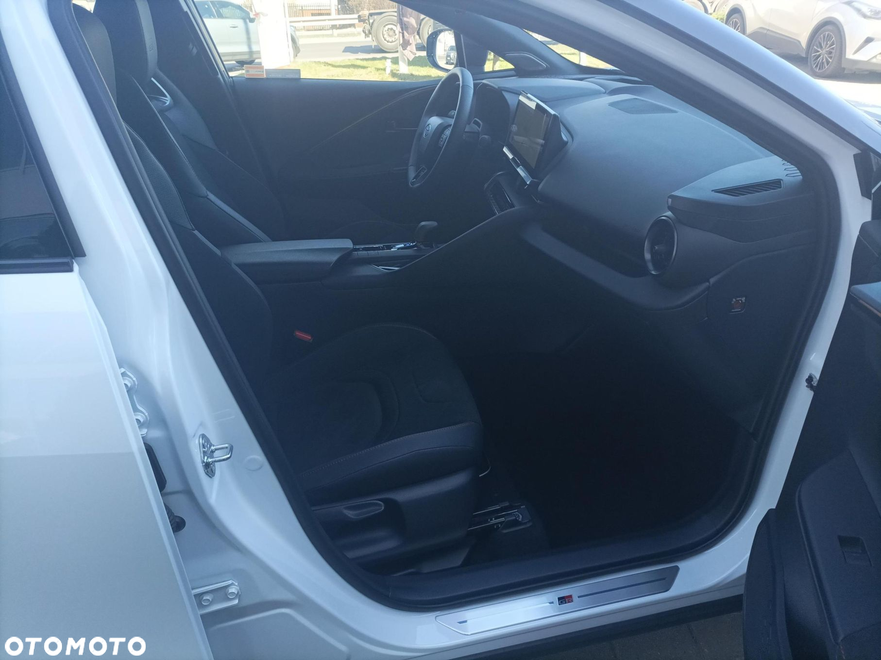 Toyota C-HR 2.0 Hybrid GR Sport - 27