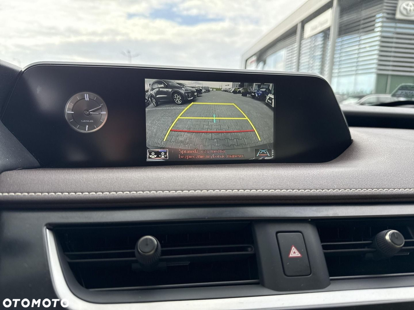 Lexus UX 200 Prestige 2WD - 19