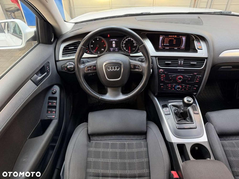 Audi A4 Avant - 28