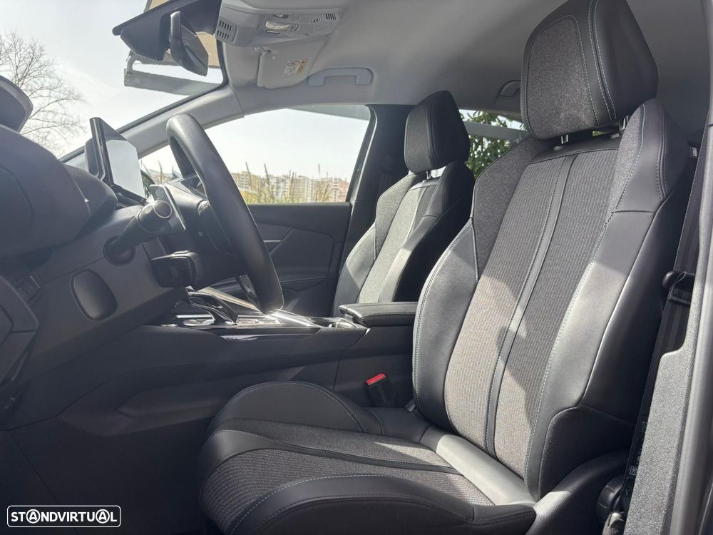 Peugeot 3008 1.6 Hybrid Allure Pack e-EAT8 - 19