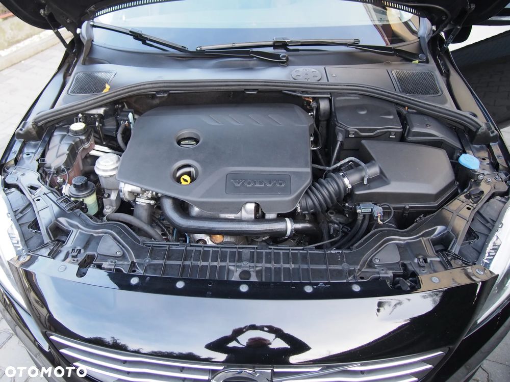 Volvo V60 D2 Edition - 24