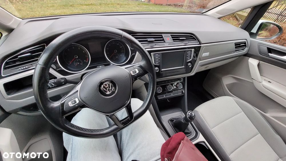 Volkswagen Touran 1.4 TSI BMT Comfortline - 12