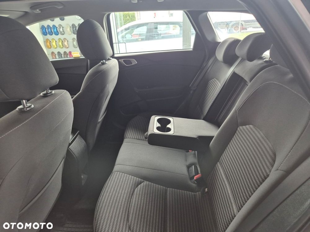 Kia Ceed 1.5 T-GDI M DCT - 19