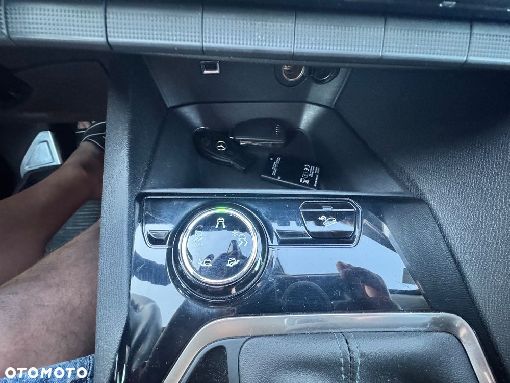 Peugeot 3008 PureTech 130 Stop & Start GPF Crossway - 15