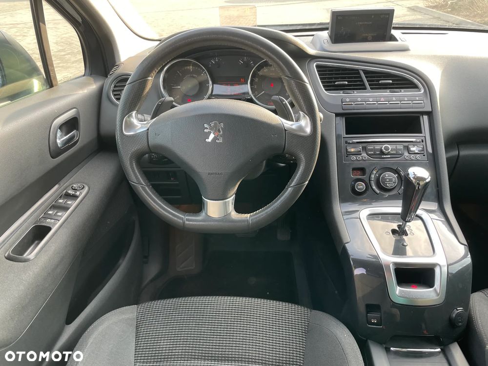 Peugeot 5008 - 12
