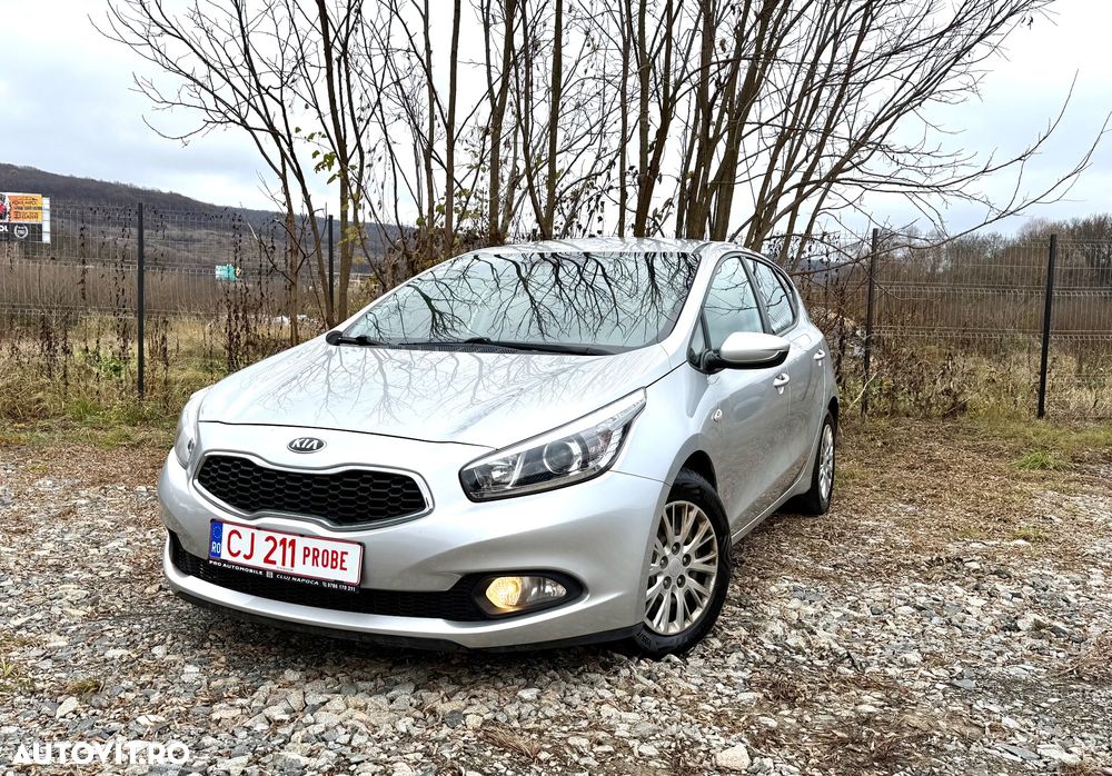 Kia Ceed Cee'd 1.4 DSL STAR - 32
