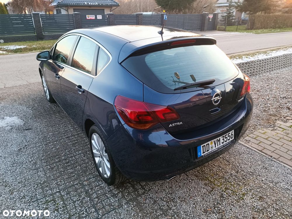 Opel Astra 1.4 Turbo Cosmo - 5