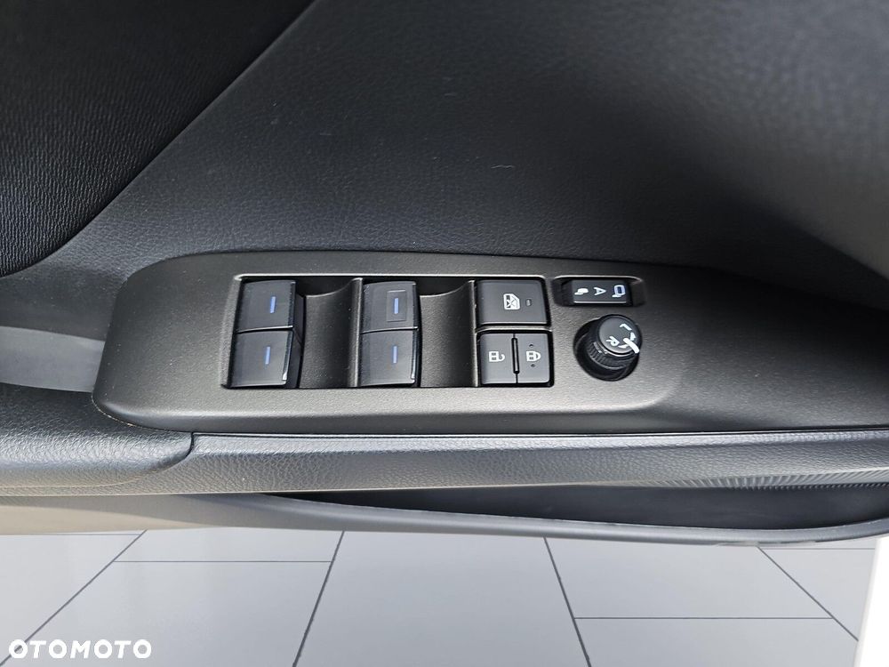 Toyota Camry 2.5 Hybrid Comfort CVT - 19