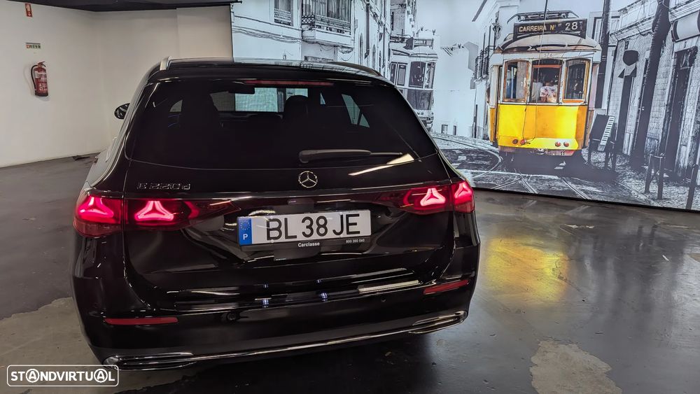 Mercedes-Benz E 220 - 21