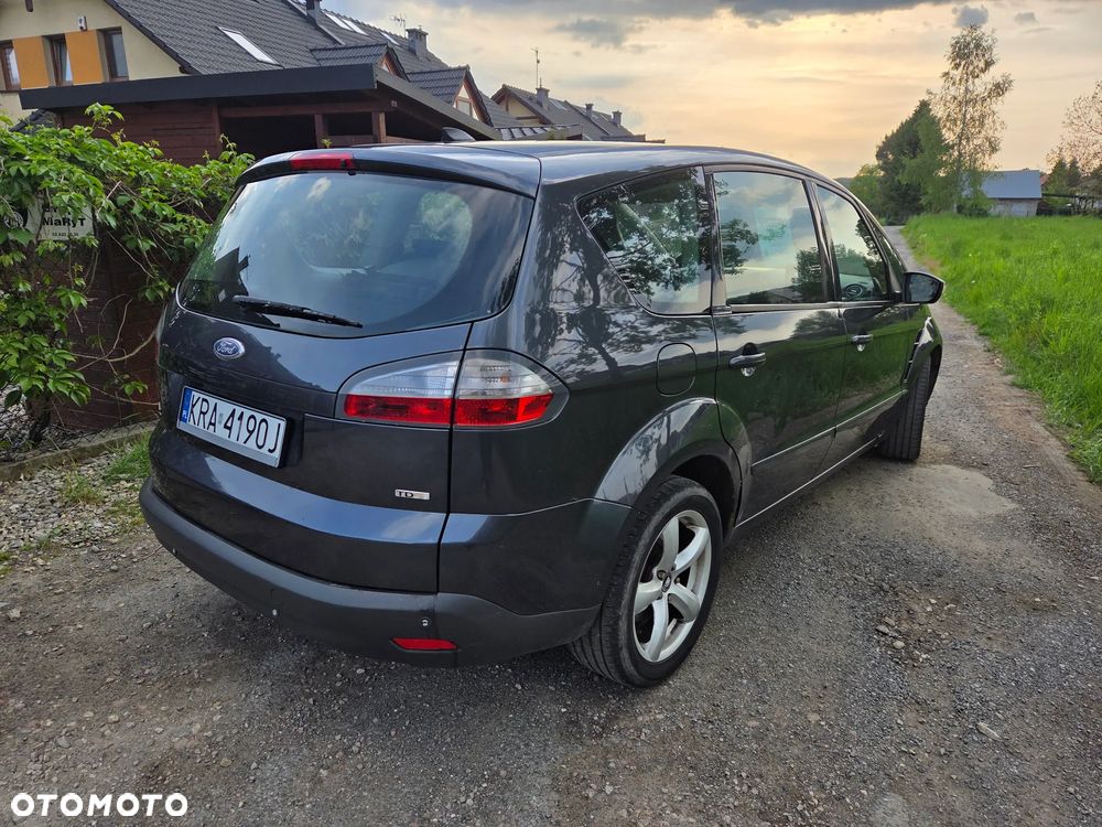 Ford S-Max 2.0 TDCi DPF Titanium - 8