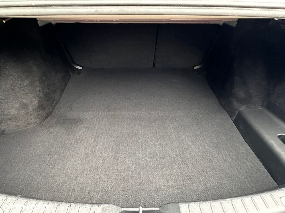 Mazda 3 2.0 mHEV Exclusive Line - 15