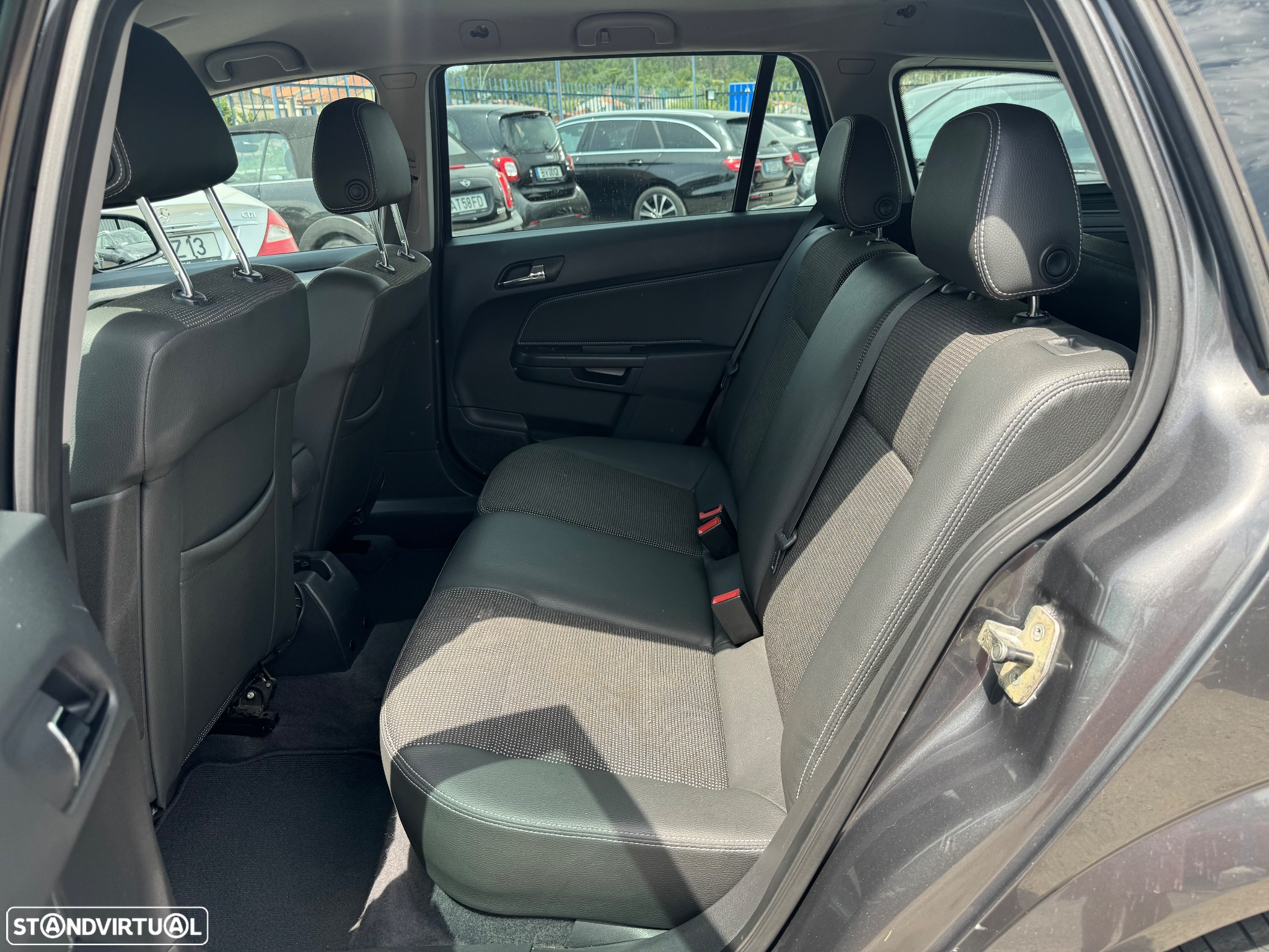 Opel Astra Caravan 1.7 CDTi Cosmo Plus ecoFlex - 11