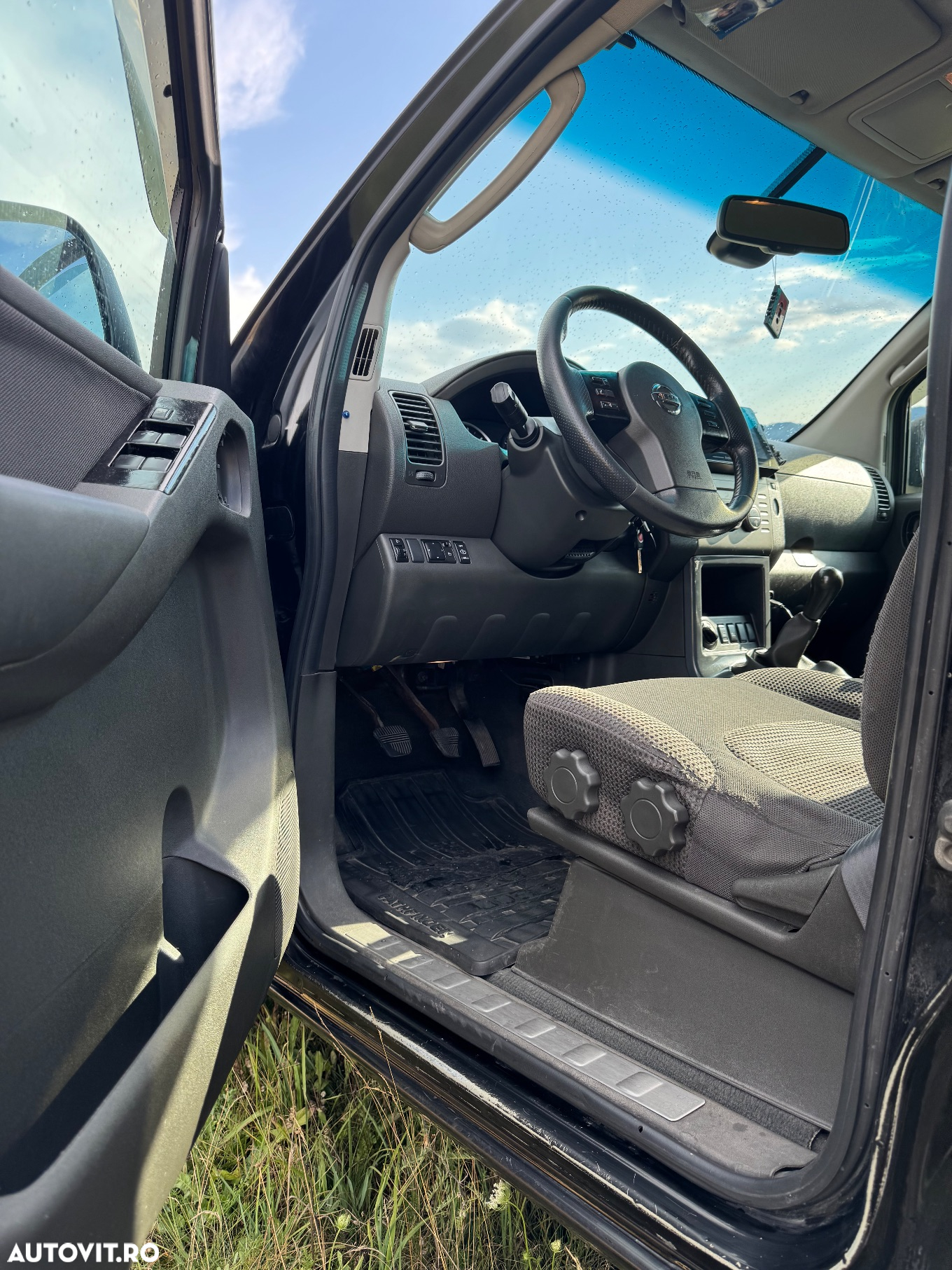 Nissan Pathfinder 2.5 dCi LE - 11