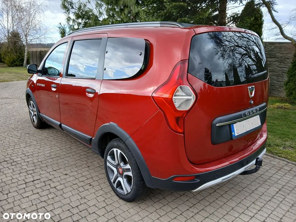 Dacia Lodgy 1.6 SCe Stepway S&S - 16