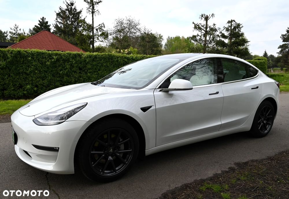 Tesla Model 3 - 15