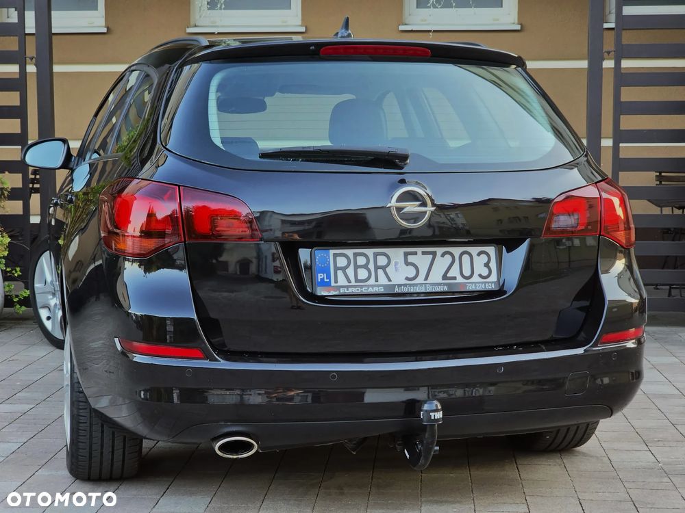 Opel Astra 1.4 T Cosmo - 3