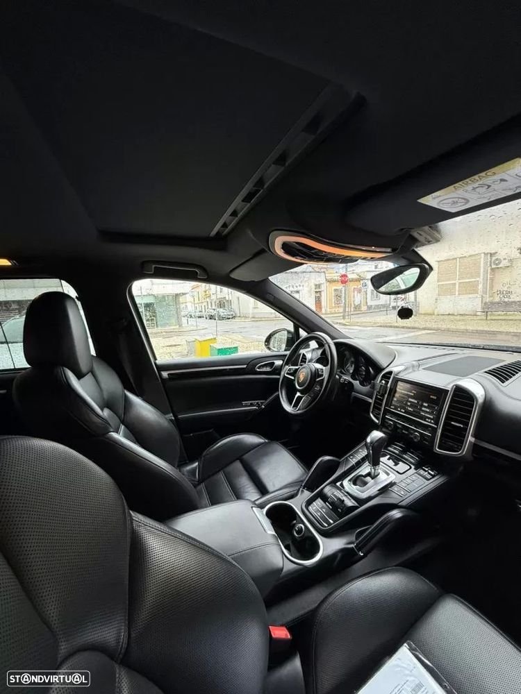 Porsche Cayenne S E-Hybrid — fotografia 14
