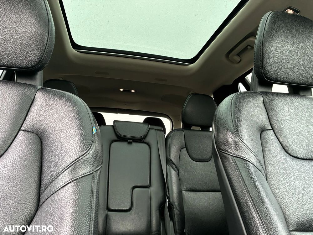 Volvo XC 90 - 25