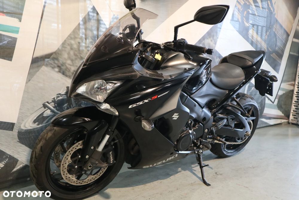 Suzuki GSX - 4