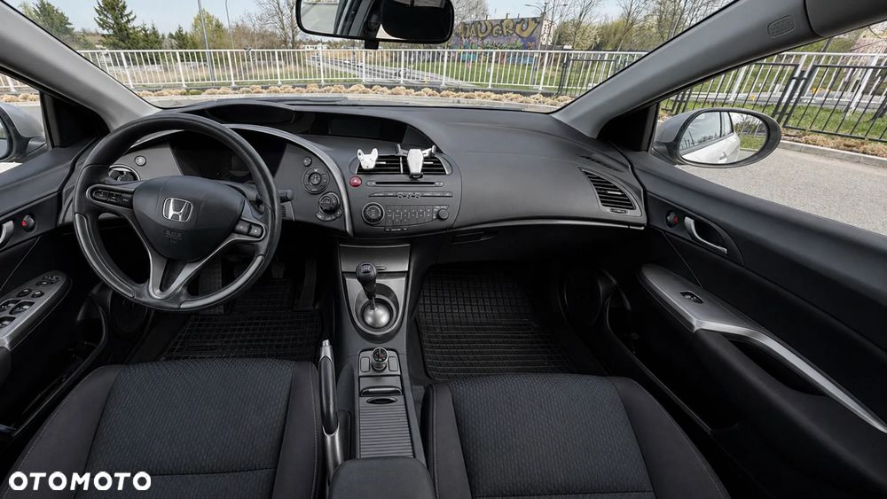 Honda Civic 1.4 Base / S - 10