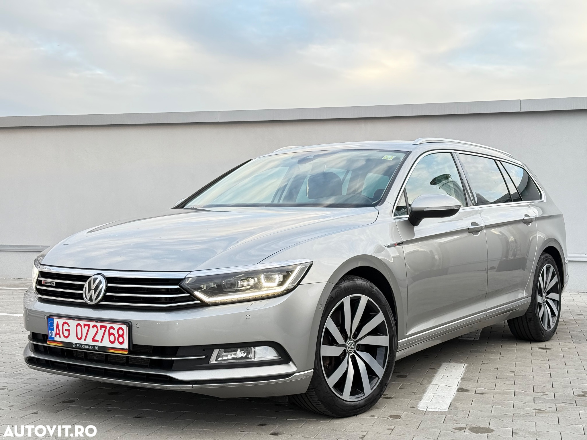 Volkswagen Passat Variant 2.0 BiTDI 4Mot DSG Highline - 28