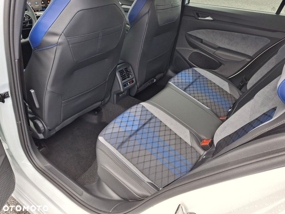 Volkswagen Golf Variant 2.0 TSI 4Motion R - 15