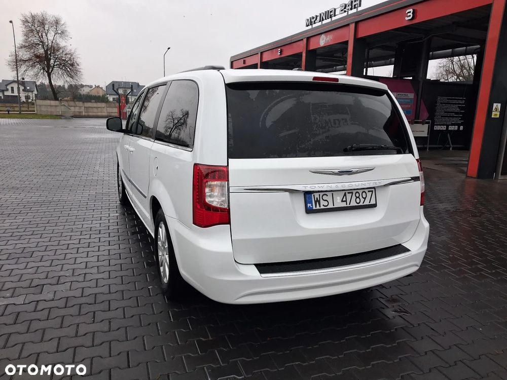 Chrysler Town & Country 3.6 Touring - 10