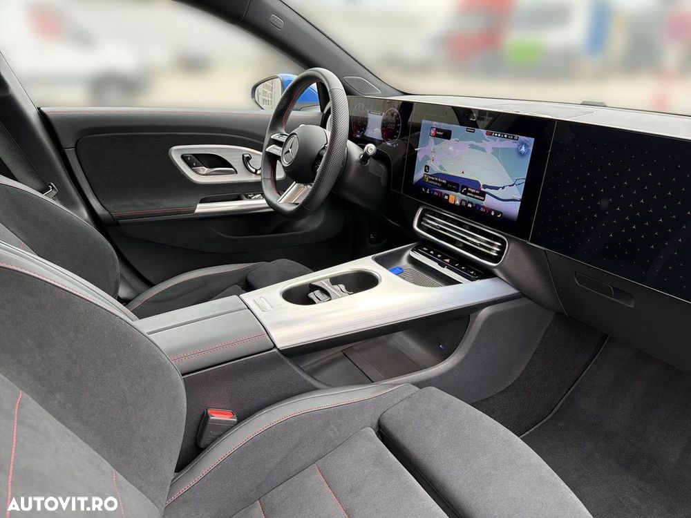 Mercedes-Benz CLA - 12