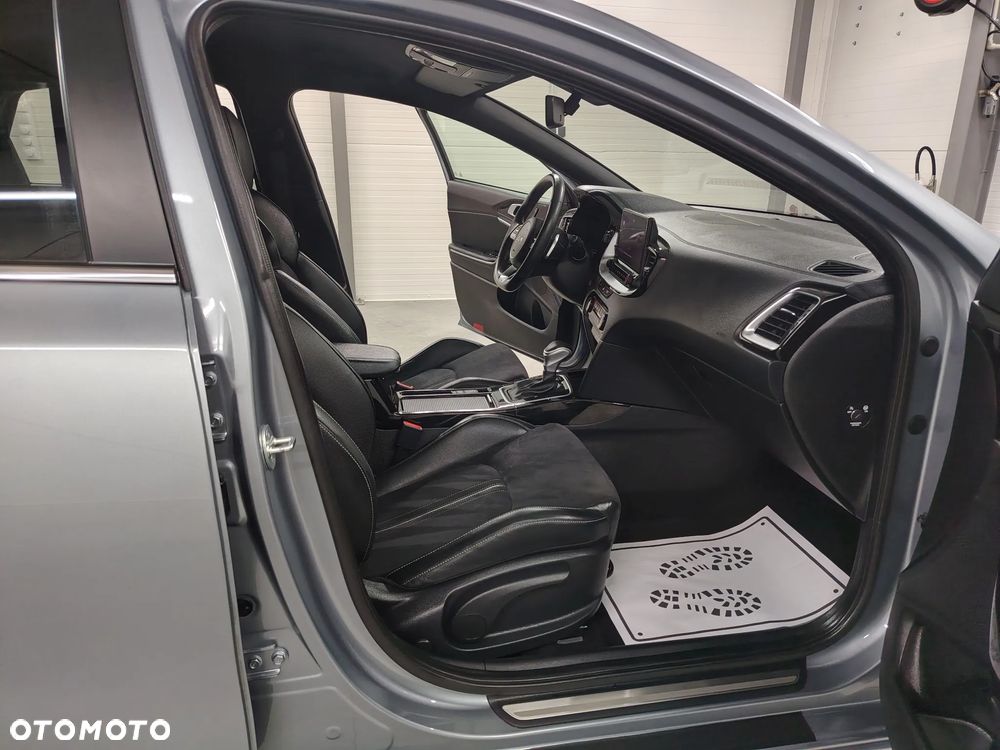 Kia Ceed 1.5 T-GDI DCT7 OPF GT Line - 25
