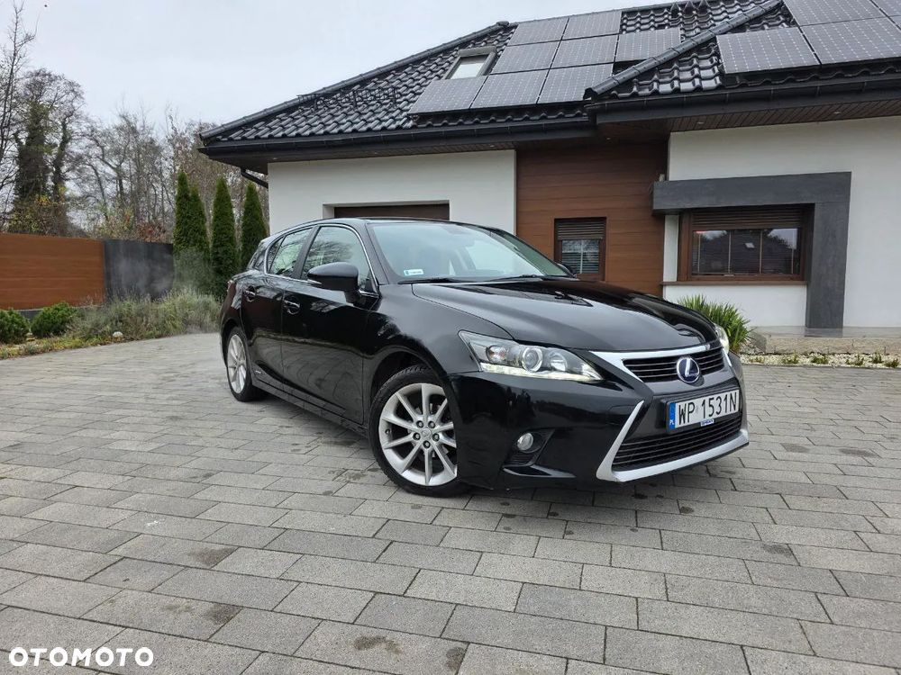 Lexus CT - 3