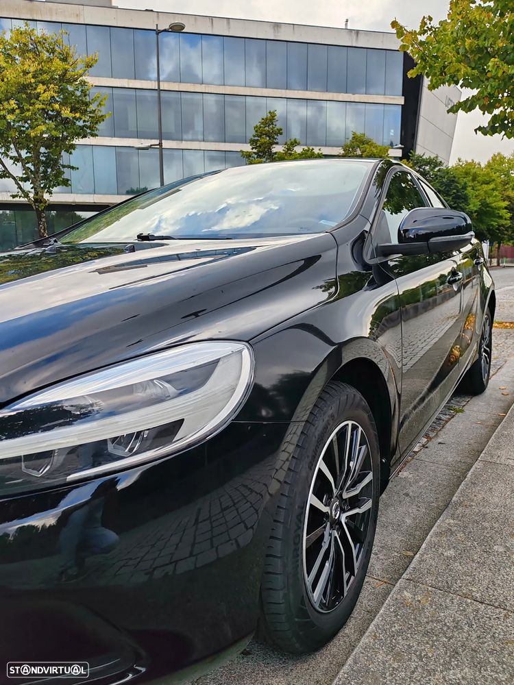 Volvo V40 2.0 D3 Momentum - 23