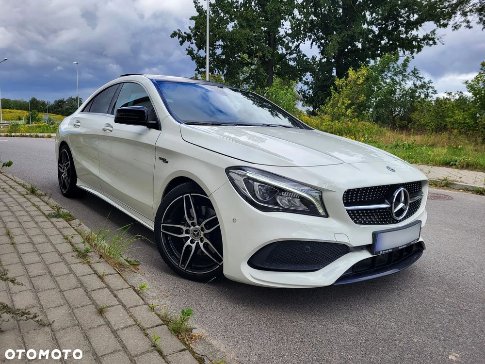 Mercedes-Benz CLA 250 4Matic 7G-DCT AMG Line - 3